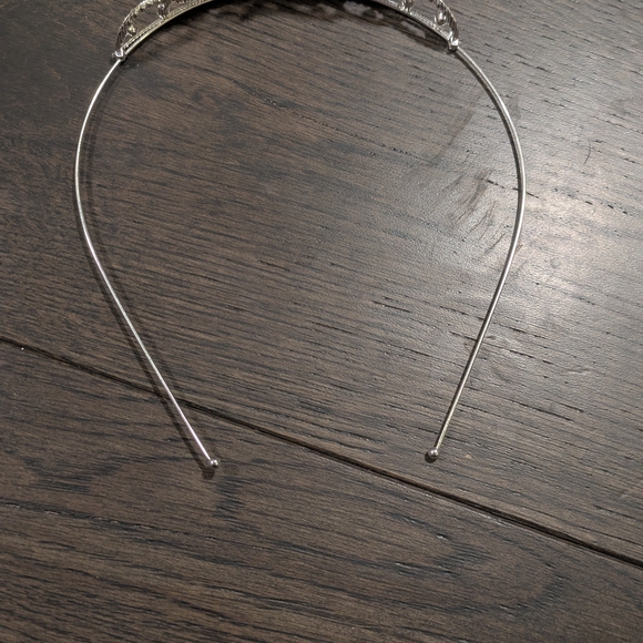 Amazon Silver Tiara for Kids - Picture 4 of 6